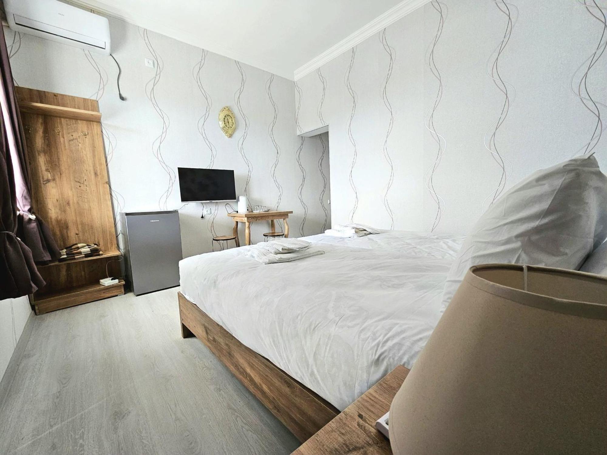 Hilltop Guest House Kutaiszi Kültér fotó